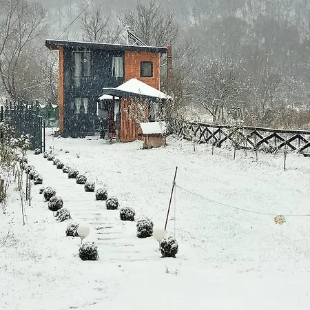Casa Transylvania Cu Hot Tub * Lupsa