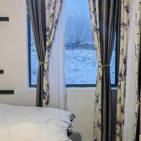 Casa Transylvania Cu Hot Tub